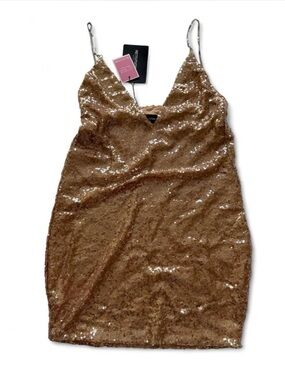 rose gold chain strap sequin plunge bodycon dress PrettyLittleThing | Dresses | Pretty Little Thing Polkadotted Heart Mini boning